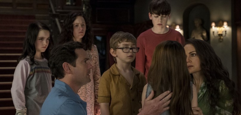 A-MAldição-da-Residência-Hill-Família-Crain